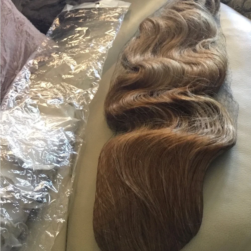 Clip ins dark blond hair extensions curls 19” long, adds great length/fullness